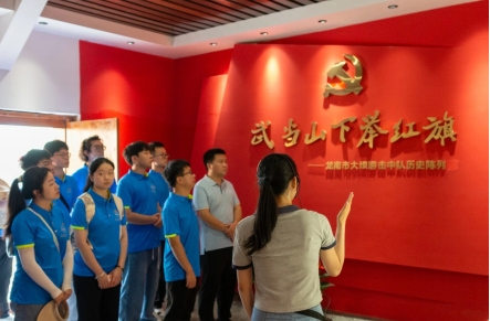 williamhill英国经济管理系开展暑期“三下乡”社会实践